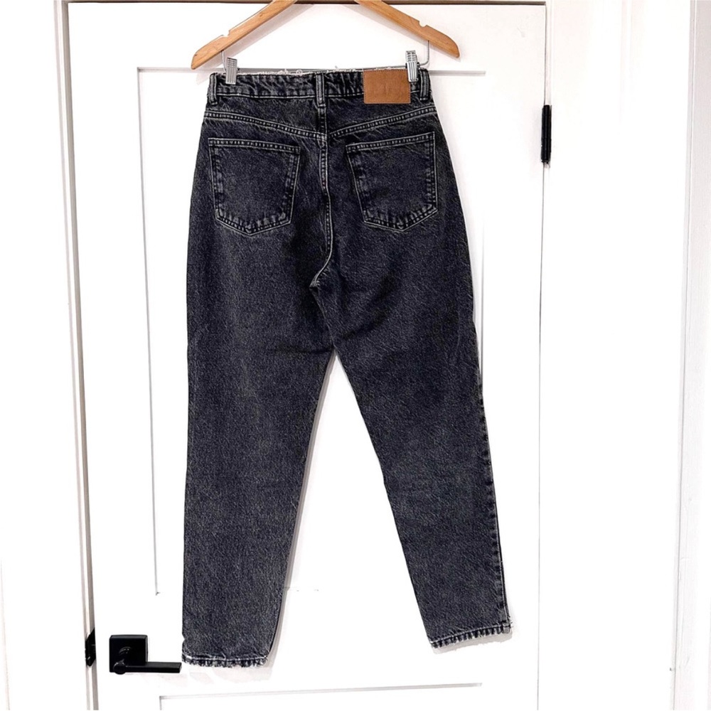 Zara High Waisted Dark black/gray Washed
Mom fit jeans - Picture 4 of 5